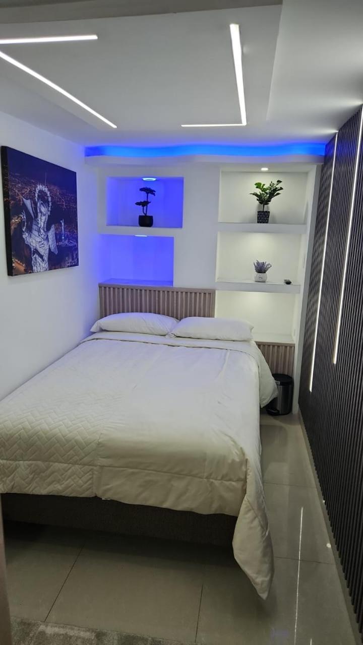 Luna Quitena Hotel Кито Екстериор снимка