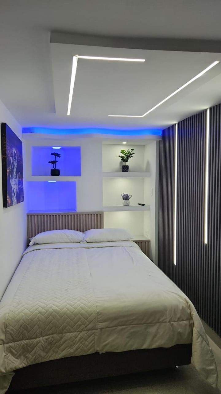 Luna Quitena Hotel Кито Екстериор снимка